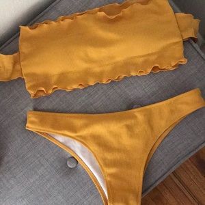 Hello Strapless Bikini!